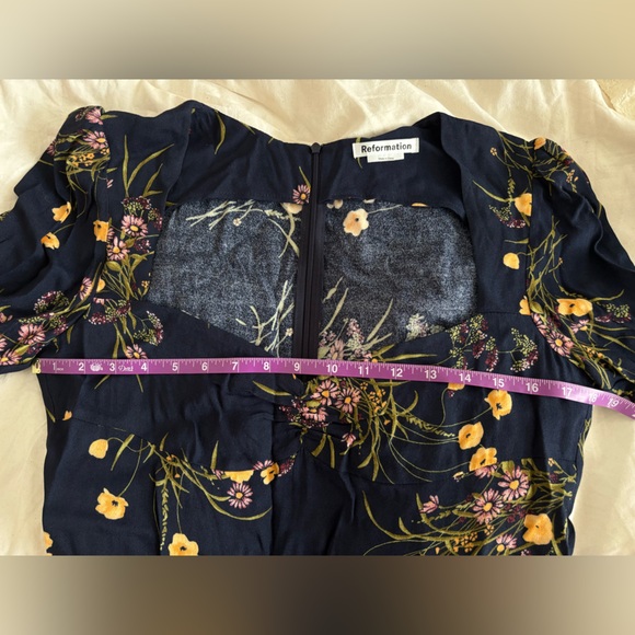 REFORMATION Wallflower Long Sleeve Midi Dress (12) - Picture 9 of 9